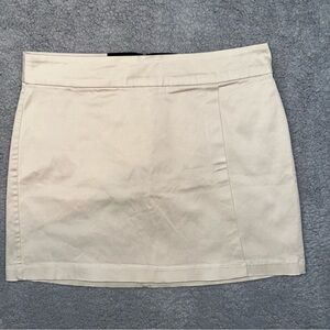 Alice + Olivia Skirt‎ Women's Medium Khaki Mini Lamb Leather Faux Wrap